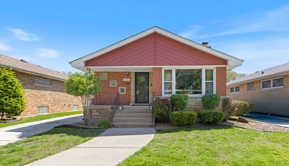 9247 S Ridgeway Avenue, Evergreen Park, IL 60805 - #1