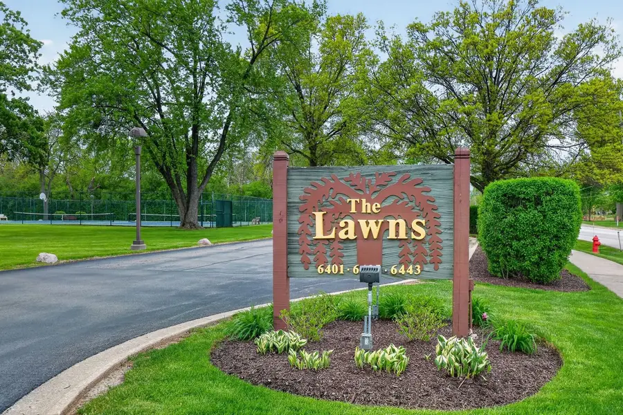 6443 Clarendon Hills Road #305A, Willowbrook, IL 60527 - #2