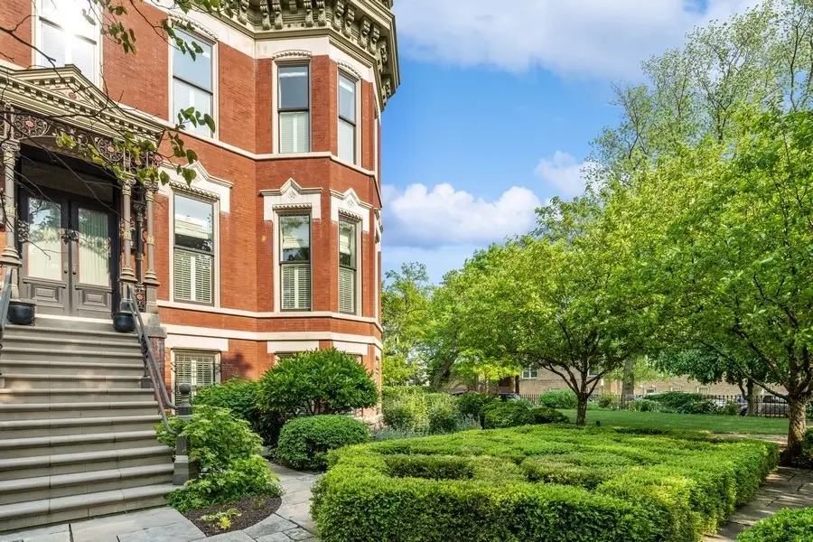 1407 N Hoyne Avenue, Chicago, IL 60622 - #2
