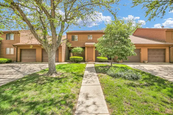 2108 Sunview Drive #2108, Champaign, IL 61821