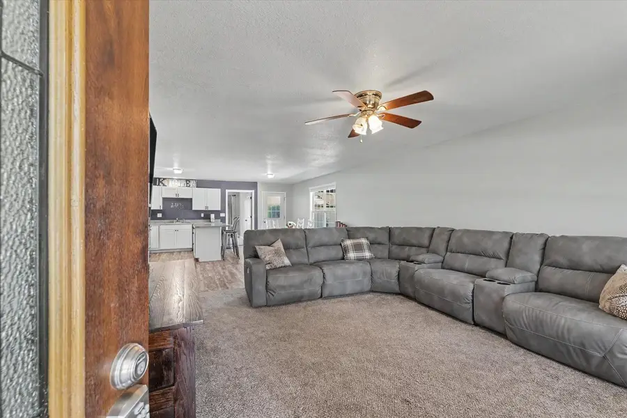 320 E Bogardus Street, Paxton, IL 60957 - #3