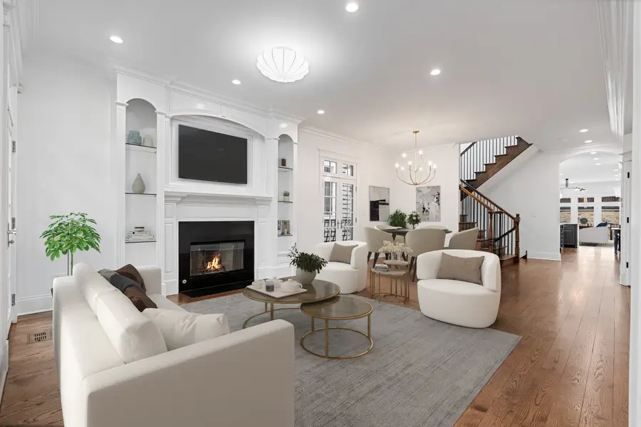 4336 N Claremont Avenue, Chicago, IL 60618 - #2