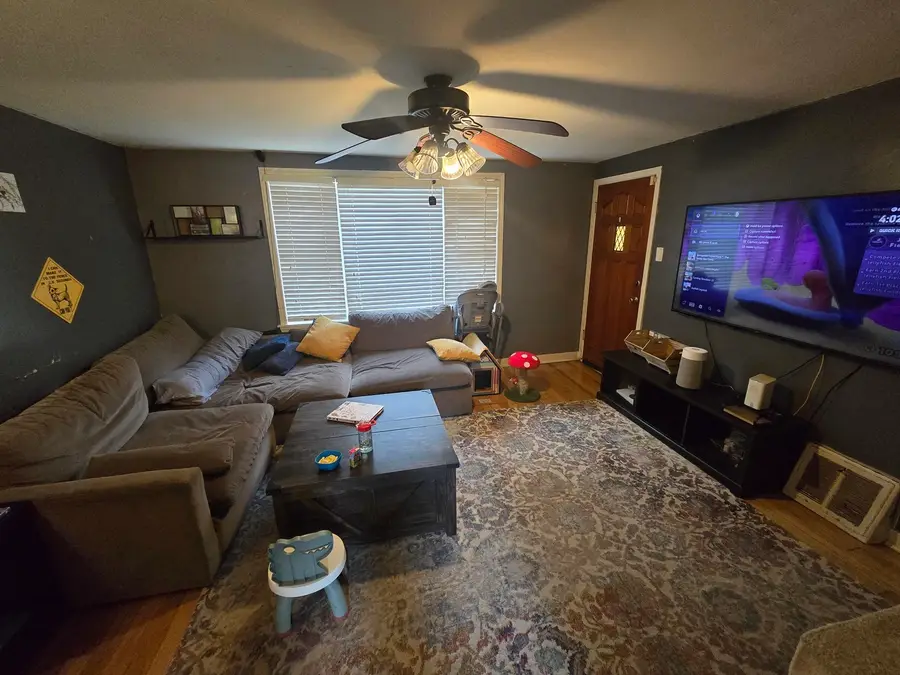 1640 N Prairie Avenue, Crest Hill, IL 60403 - #3