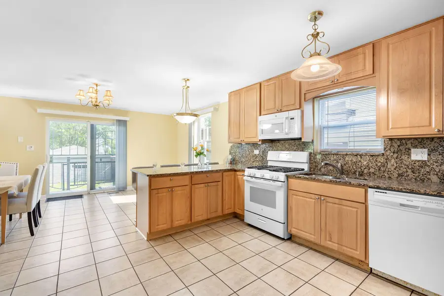 5242 W Ferdinand Street, Chicago, IL 60644 - #2