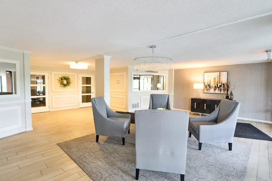 2000 Saint Regis Drive #1B, Lombard, IL 60148 - #2