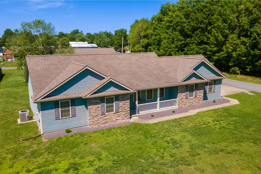 1100 Samantha Drive, Carterville, IL 62918 - #3