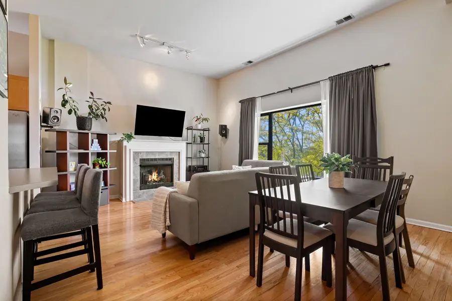 2705 N Campbell Avenue #3S, Chicago, IL 60647 - #2