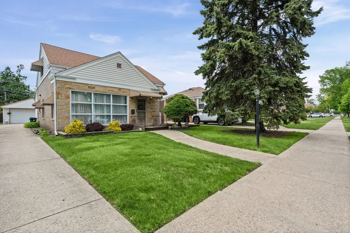 1852 Suffolk Avenue, Westchester, IL 60154 - #1