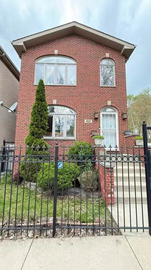 422 W 42nd Place, Chicago, IL 60609 - #1