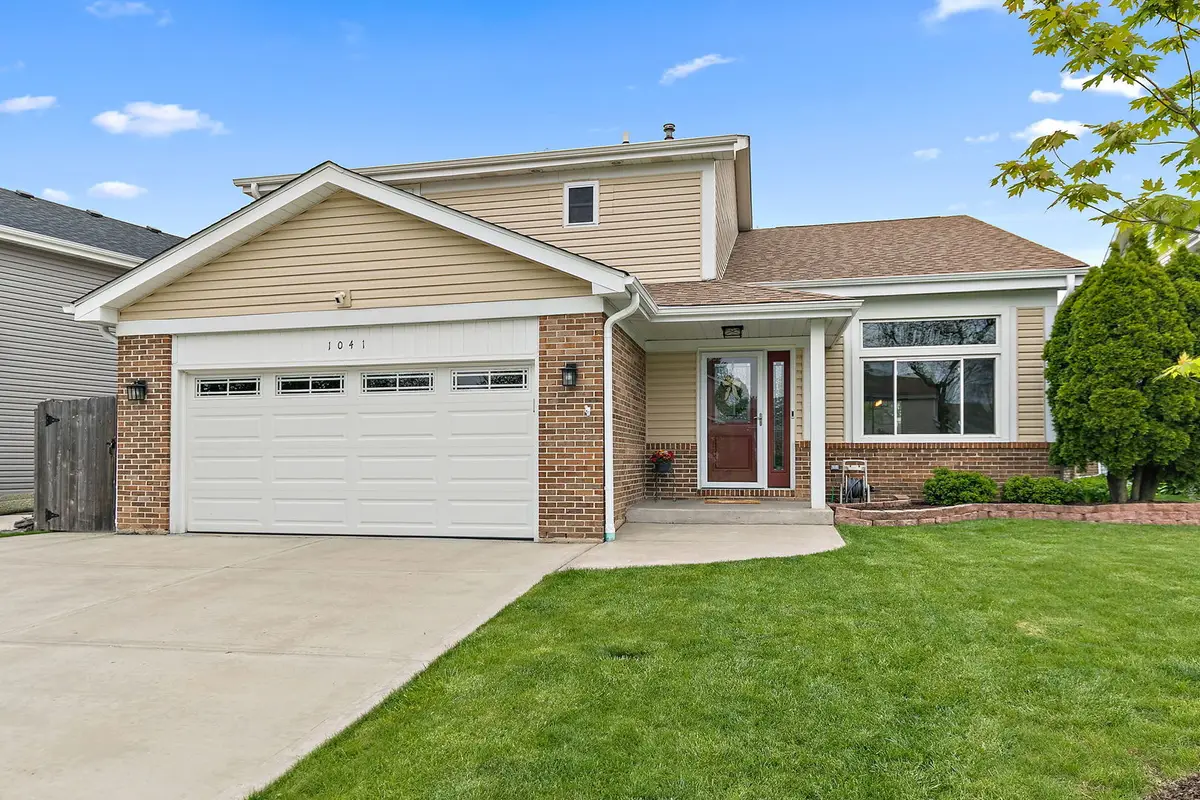 1041 N Cardinal Drive, Palatine, IL 60074 - #1