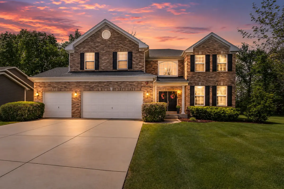 1612 Bur Oak Drive, Hoffman Estates, IL 60192 - #1