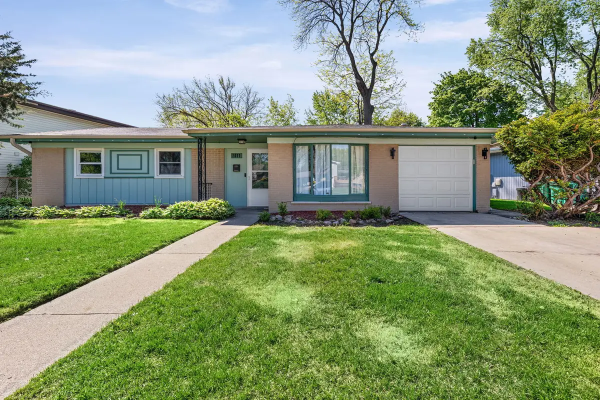 1011 Beverly Drive, Wheeling, IL 60090 - #1
