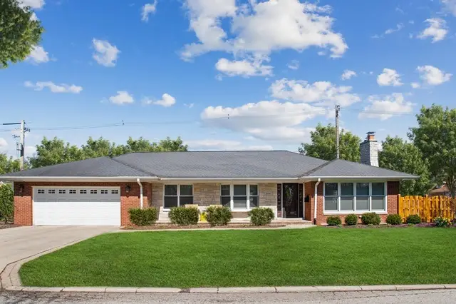 7050 N Mcalpin Avenue, Chicago, IL 60646 - #1