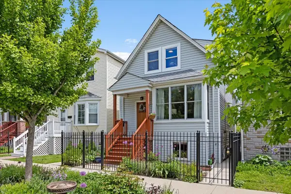 2911 N Washtenaw Avenue, Chicago, IL 60618