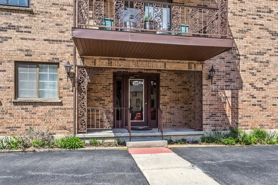 122 Circle Avenue #307, Forest Park, IL 60130 - #2