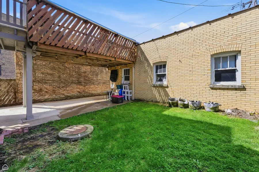 6710 N Artesian Avenue, Chicago, IL 60645 - #2