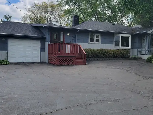 24049 W Grass Lake Road, Antioch, IL 60002