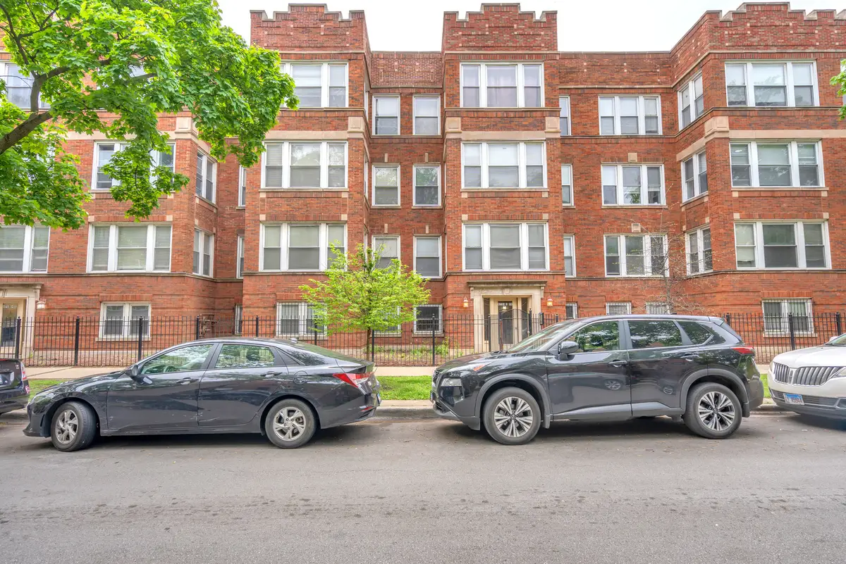 6706 S Ridgeland Avenue #3C, Chicago, IL 60649 - #1