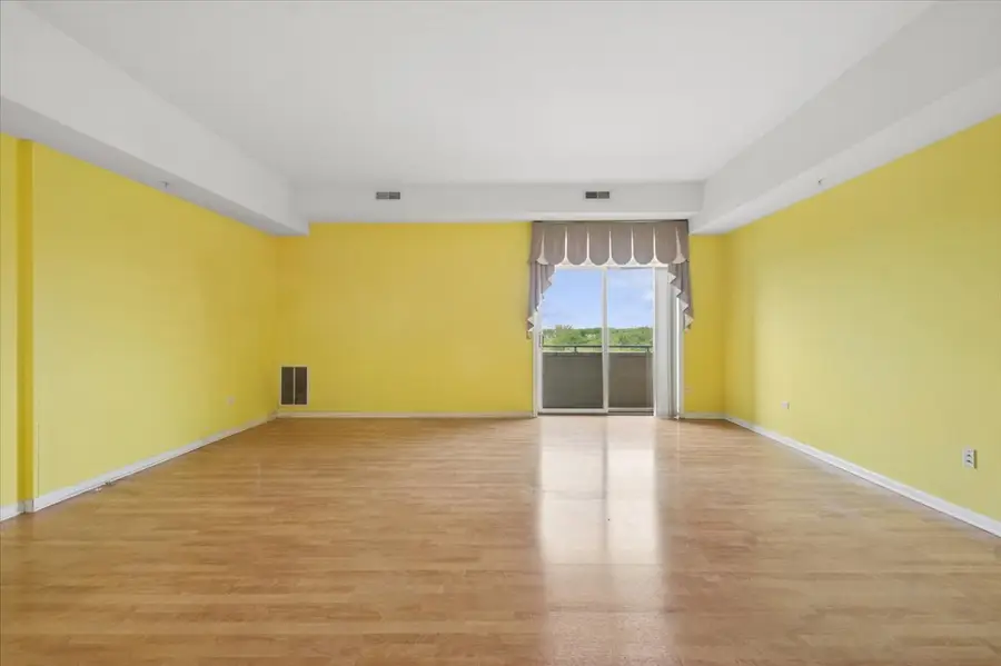 435 William Street #802, River Forest, IL 60305 - #3