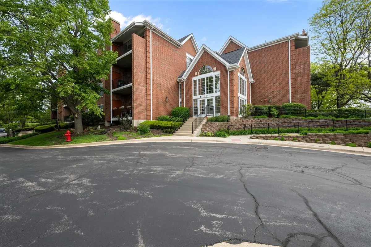 29 Hunt Club Drive #29, Saint Charles, IL 60174 - #1