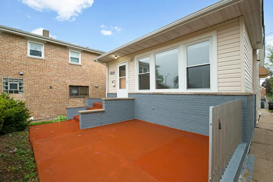 7317 W Pensacola Avenue, Norridge, IL 60706 - #2