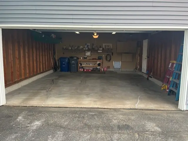 3048 Parkwild Drive, Bettendorf, IA 52722 - #3
