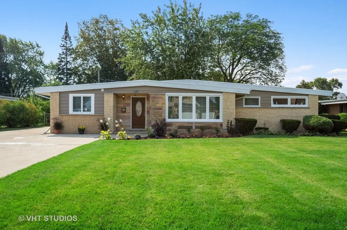 7811 W Winnemac Avenue, Norridge, IL 60706 - #1