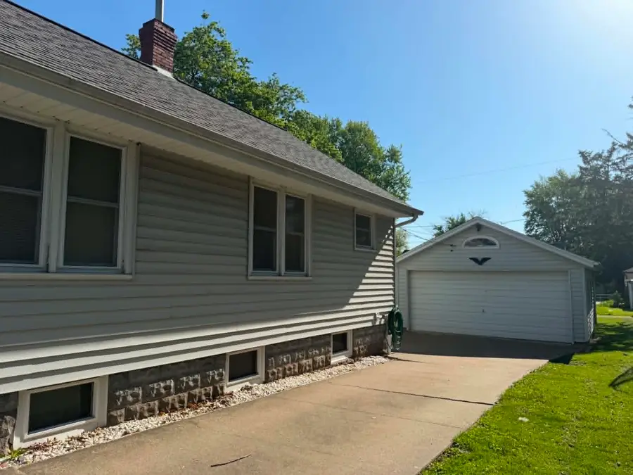 2345 Dunham Street, Clinton, IA 52732 - #2