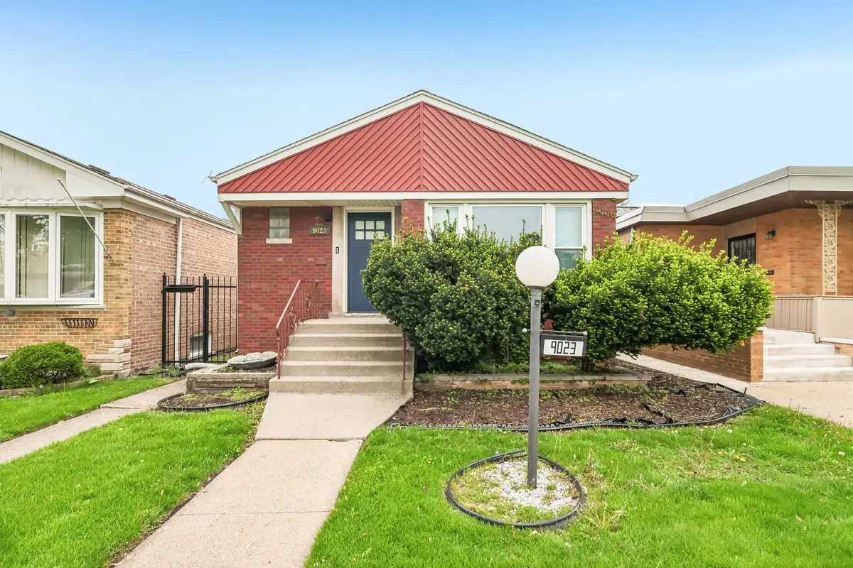 9023 S Oglesby Avenue, Chicago, IL 60617 - #1