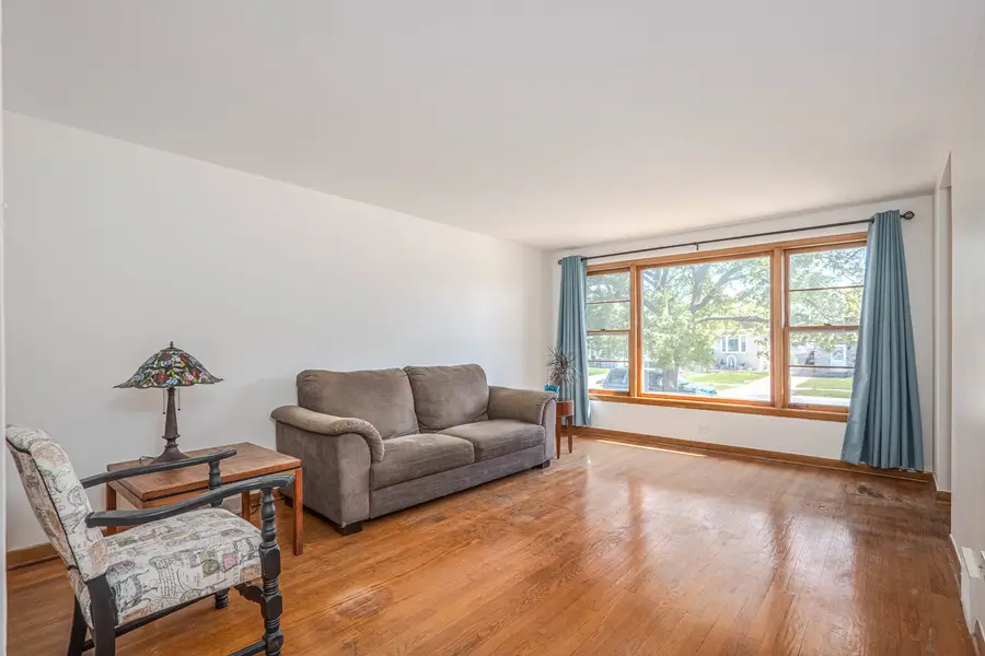 7706 Mobile Avenue, Burbank, IL 60459 - #2
