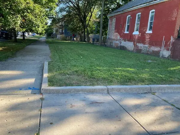 301 W 115th Street, Chicago, IL 60628