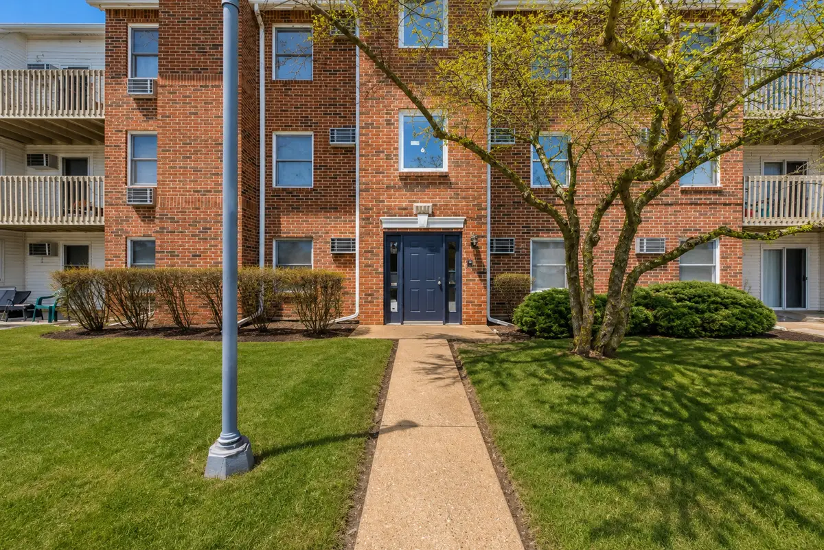1332 Cunat Court #2B, Lake In The Hills, IL 60156 - #1