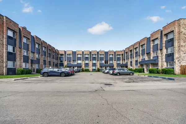 8659 W Foster Avenue #3B, Chicago, IL 60656