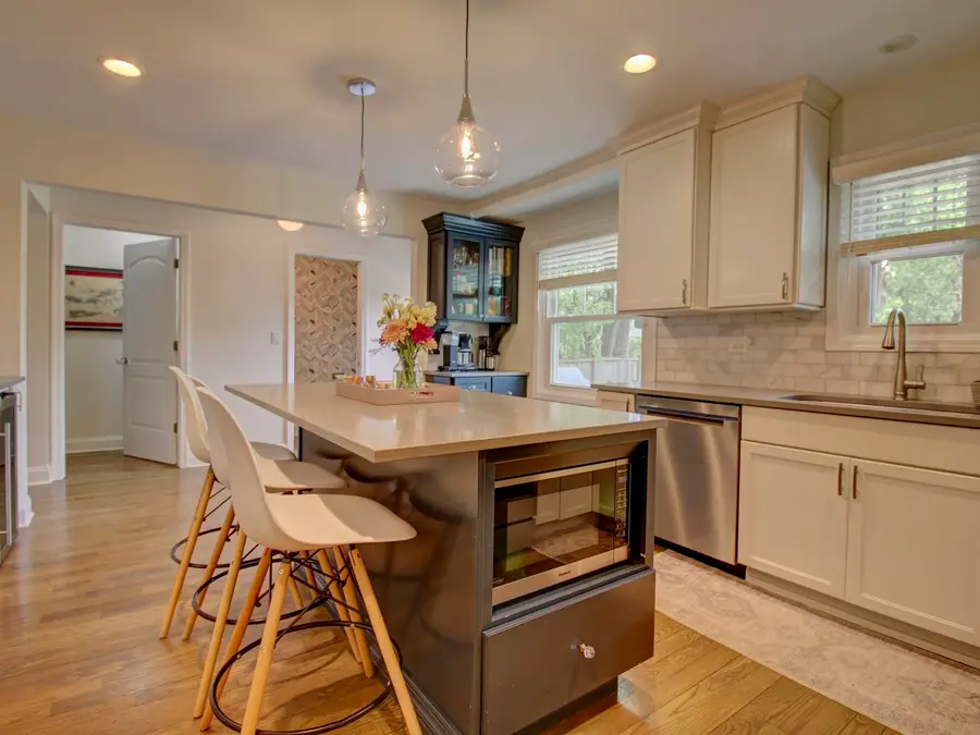 129 S Adams Street, Hinsdale, IL 60521 - #3