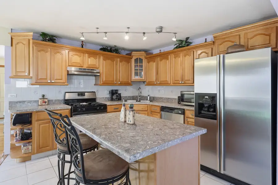 329 E Myrick Avenue, Addison, IL 60101 - #2