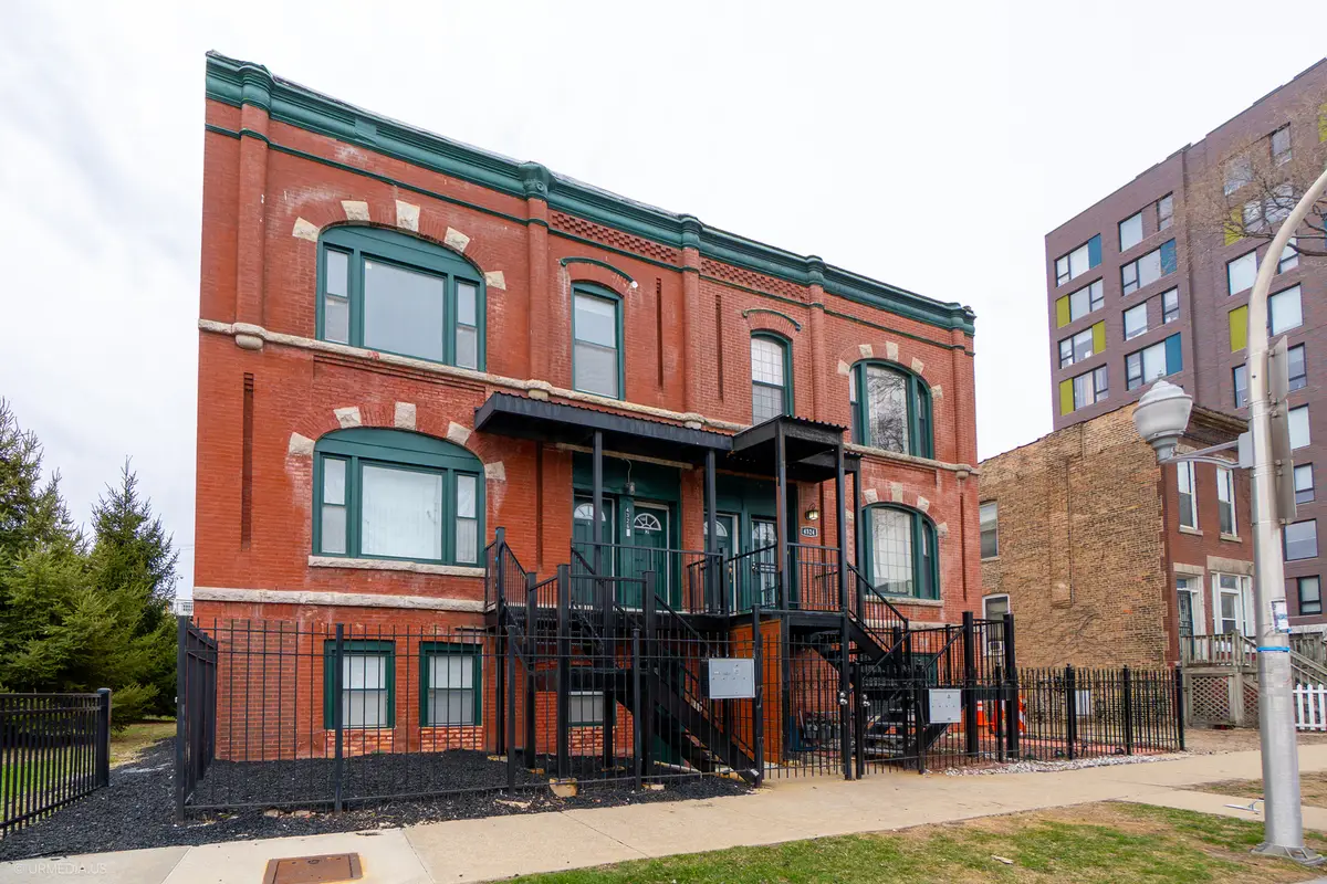 4326 S Calumet Avenue, Chicago, IL 60653 - #1