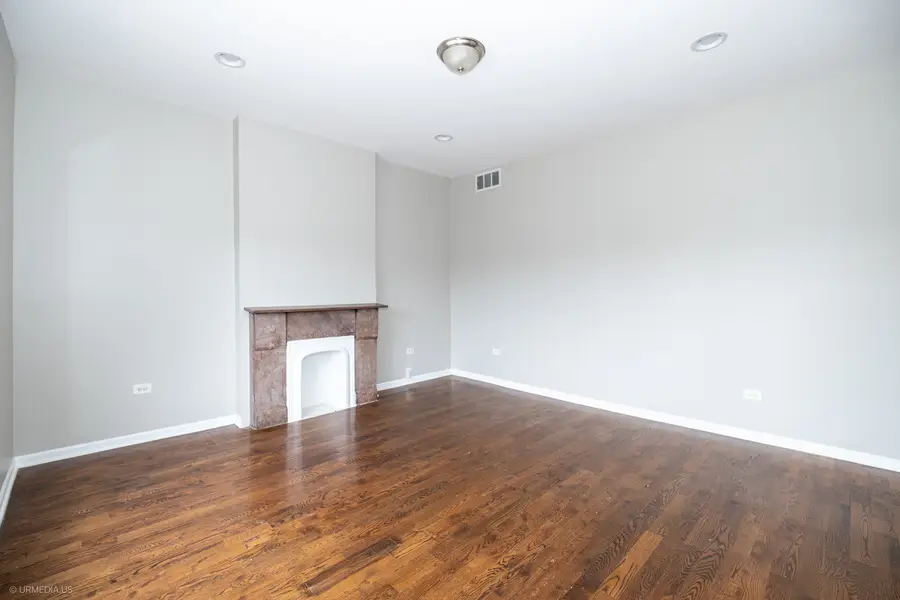 4326 S Calumet Avenue, Chicago, IL 60653 - #3