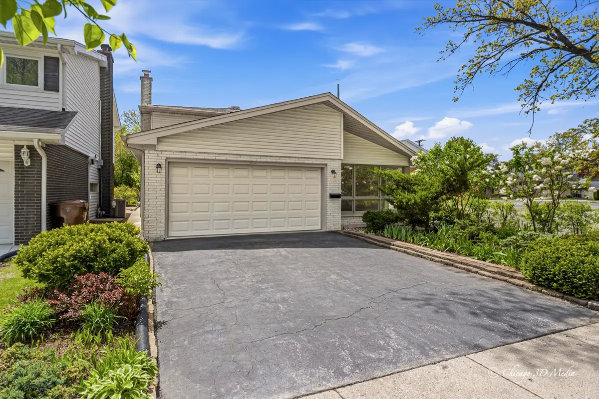 4939 Farwell Avenue, Skokie, IL 60077 - #1