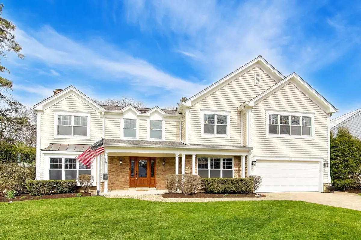 1212 W Clarendon Road, Arlington Heights, IL 60004 - #1