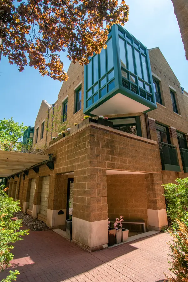1606 N Mohawk Street, Chicago, IL 60614