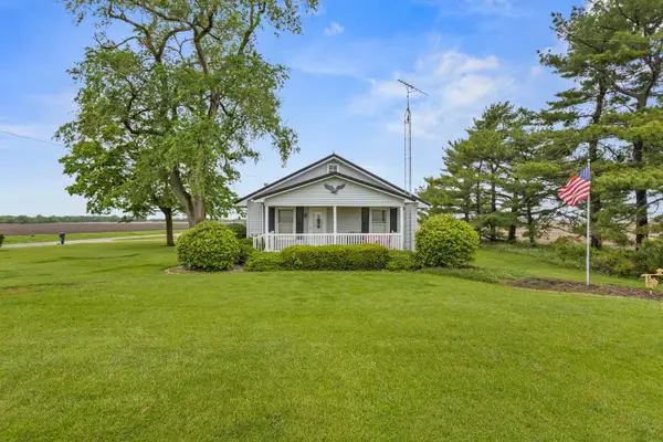4520 N 600 East Road, Sidell, IL 61876