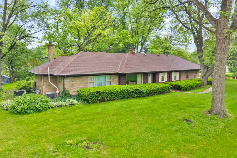 16 Greenridge Road, Elgin, IL 60120 - #3