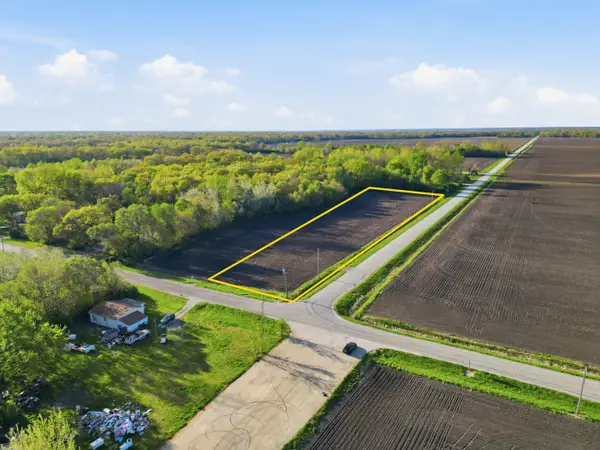 4476 S 16000e Road, Pembroke Twp, IL 60958