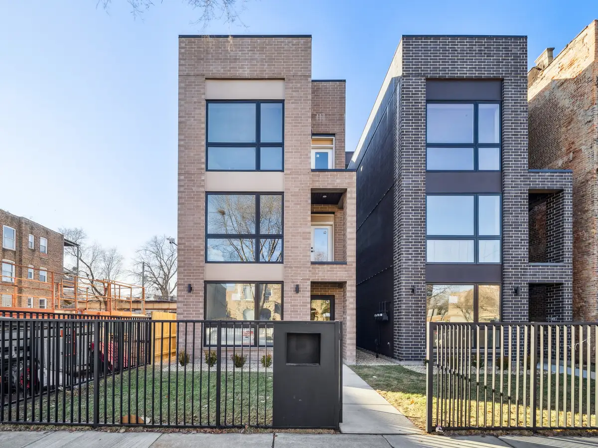4208 S Calumet Avenue #301, Chicago, IL 60653 - #1