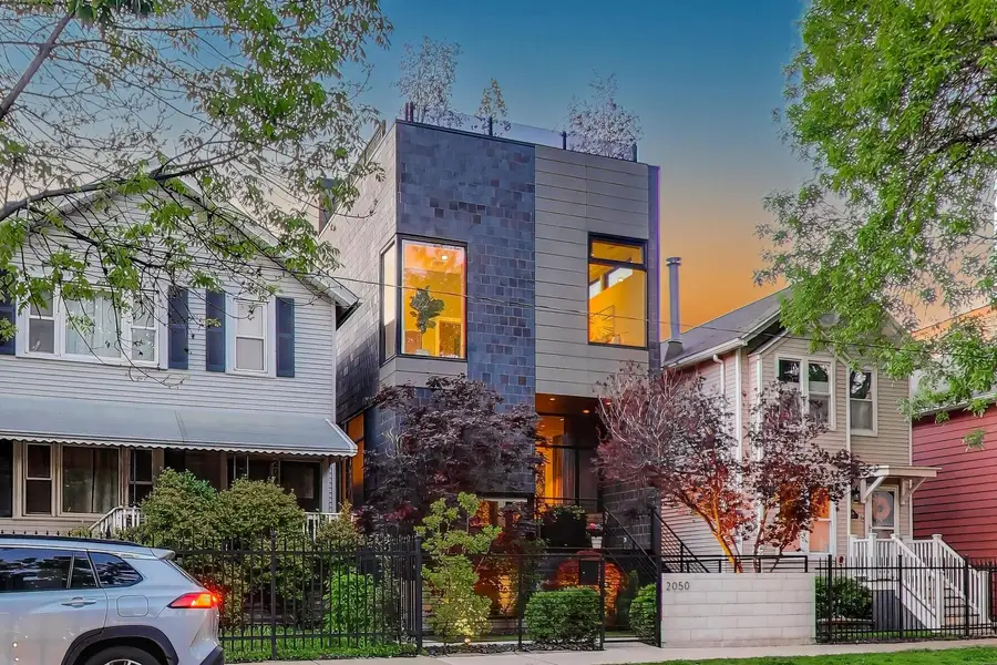 2050 W Huron Street, Chicago, IL 60612 - #2