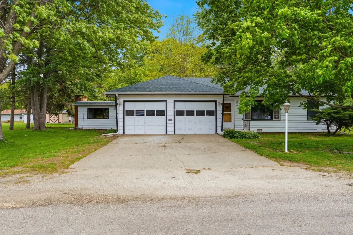 1001 Sunset Drive, Rock Falls, IL 61071 - #1