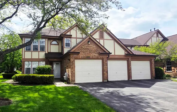 2012 Quaker Hollow Lane, Streamwood, IL 60107