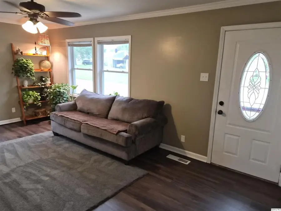 1800 N Granview, Quincy, IL 62301 - #2