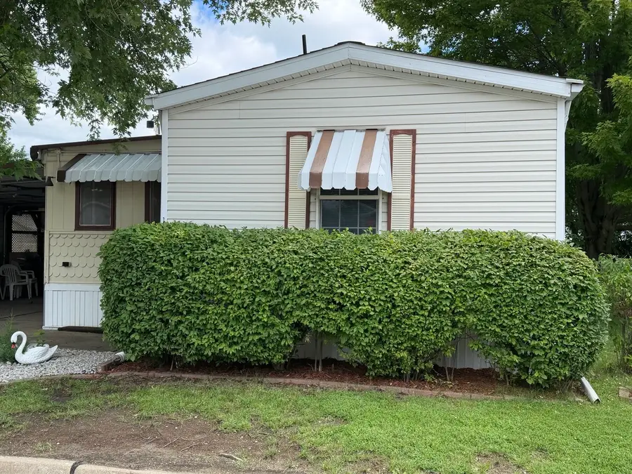 1352 13th Street #1352, Bloomington, IL 61704 - #3