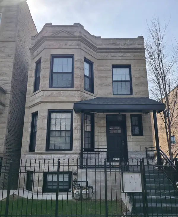 3251 W Evergreen Avenue, Chicago, IL 60651